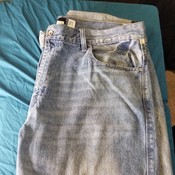 Jeans - Picture 2 of 3